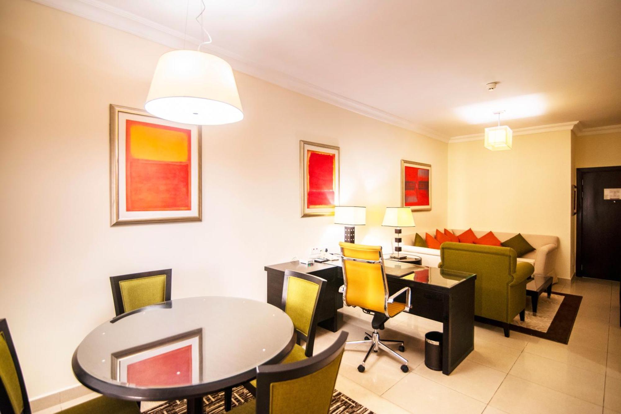 Mercure Dubai Barsha Heights Hotel Suites And Apartments Kültér fotó